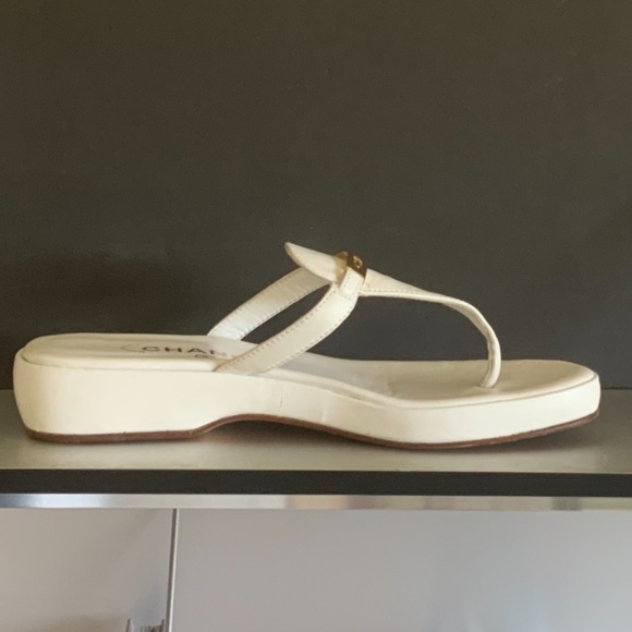 CHANEL White Sandals with Gold Accent - Picture 3 of 4